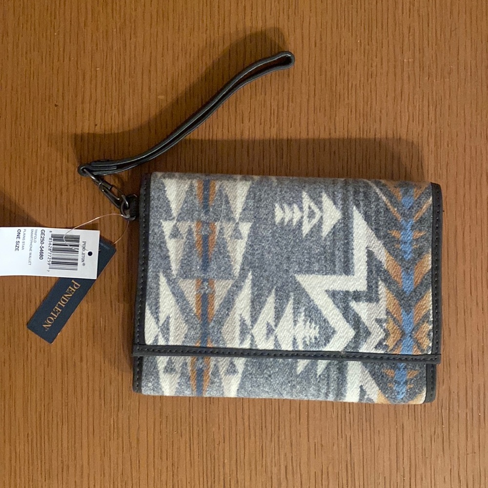 Pendleton Trifold smartphone wallet